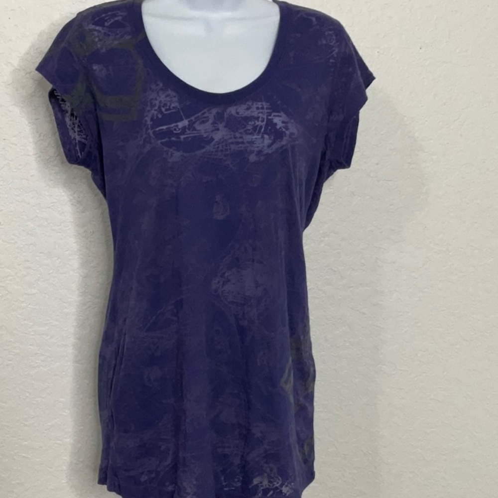 526- BCBG MaxAzria NWOT Size Large Purple Sheer T-Shirt Top